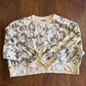 TAYLOR SWIFT | THE ERAS TOUR CROPPED BEIGE PULLOVER